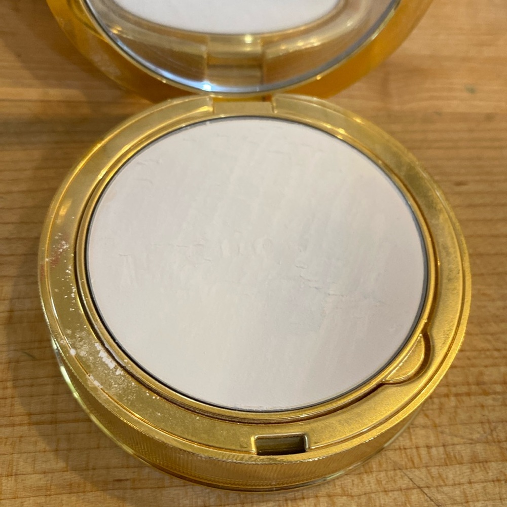 Gucci Powder